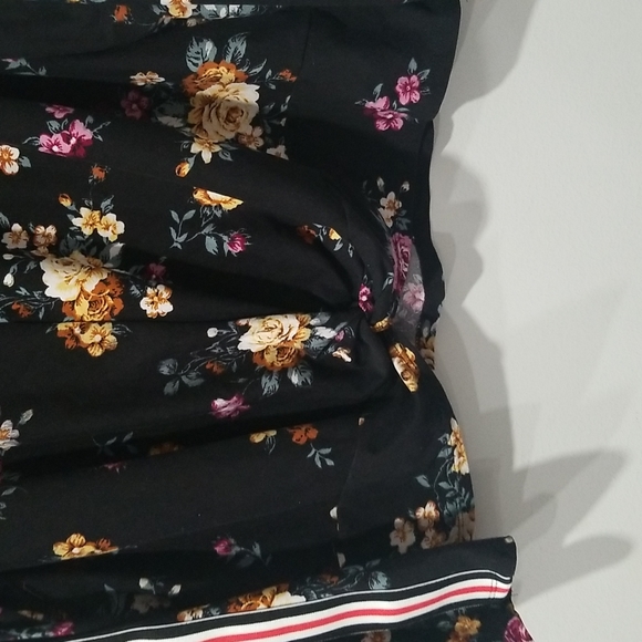 Eye Candy Long Sleeve Floral Sports T-Shirt, Sz 3X - Picture 4 of 6